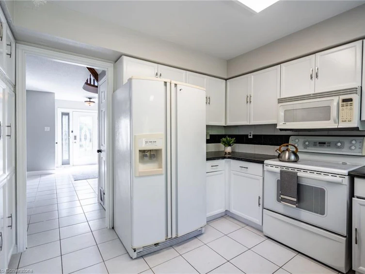 1689 Kerns Road, Burlington, ON, L7P 4V6 - 14