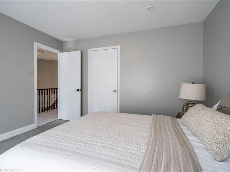 1689 Kerns Road, Burlington, ON, L7P 4V6 - 33