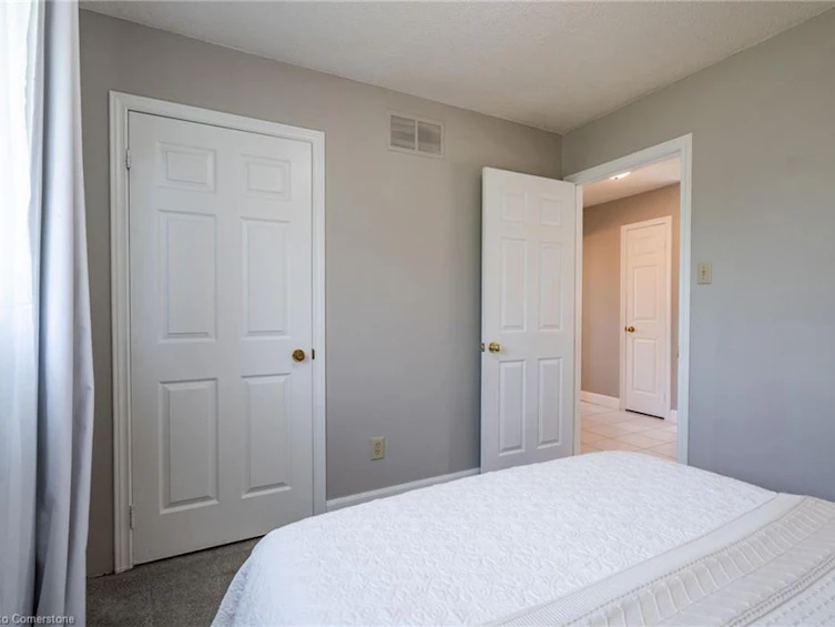 1689 Kerns Road, Burlington, ON, L7P 4V6 - 31