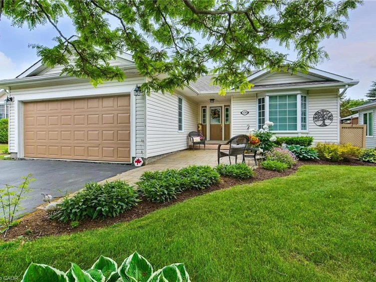 120 Glenariff Drive, Hamilton, ON, L8B 1A5 - 2