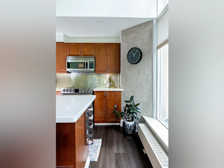 102-66 Bay Street S, Hamilton, ON, L8P 4Z6 - 20