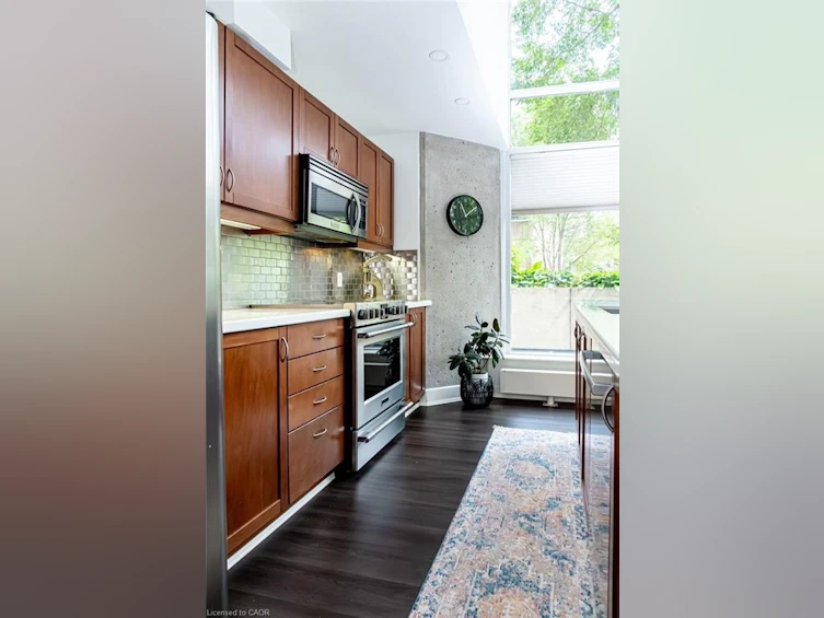 102-66 Bay Street S, Hamilton, ON, L8P 4Z6 - 21
