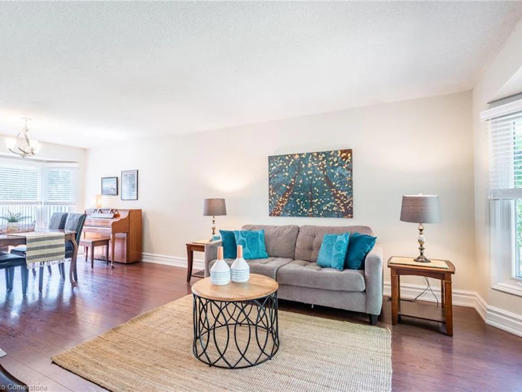 12 Bloomsbury Court, Hamilton, ON, L9G 4L6 - 6