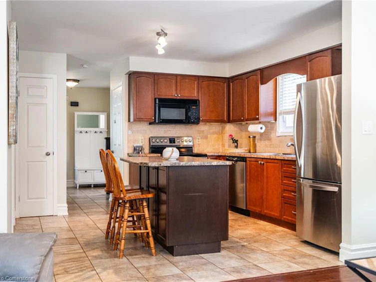 12 Bloomsbury Court, Hamilton, ON, L9G 4L6 - 17