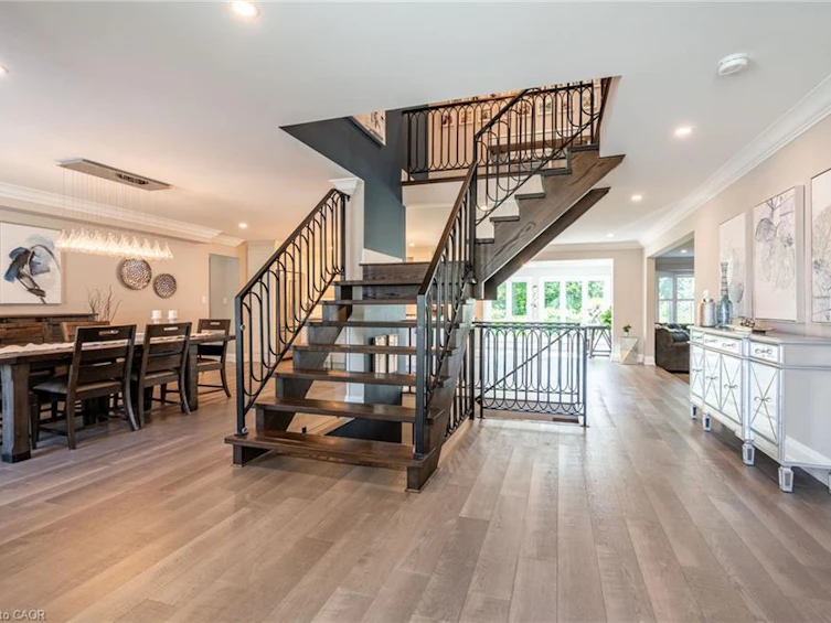 81 Flanders Drive, Hamilton, ON, L8B 0G6 - 3