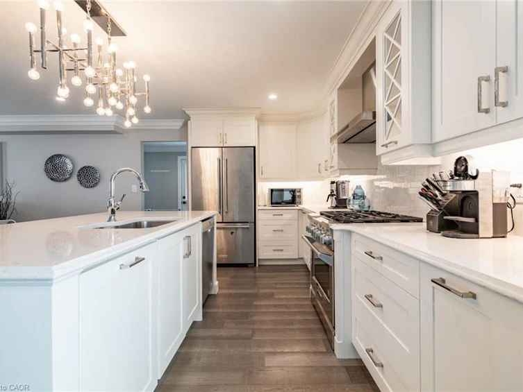 81 Flanders Drive, Hamilton, ON, L8B 0G6 - 6