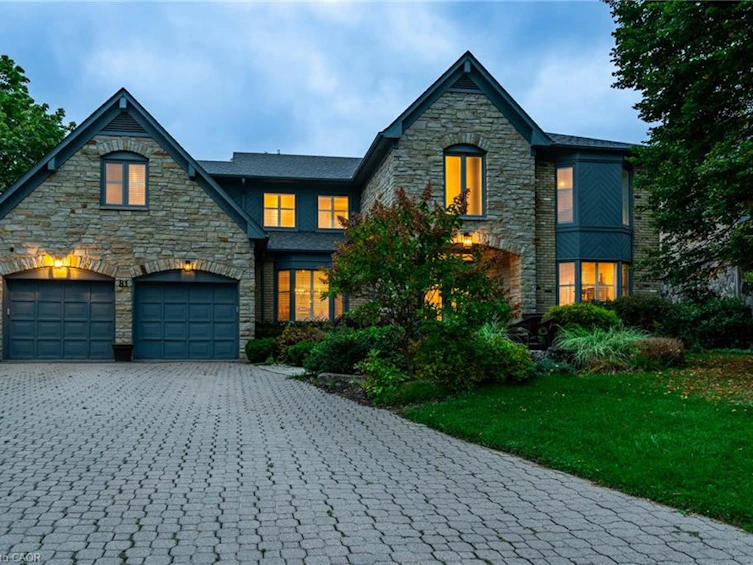 81 Flanders Drive, Hamilton, ON, L8B 0G6