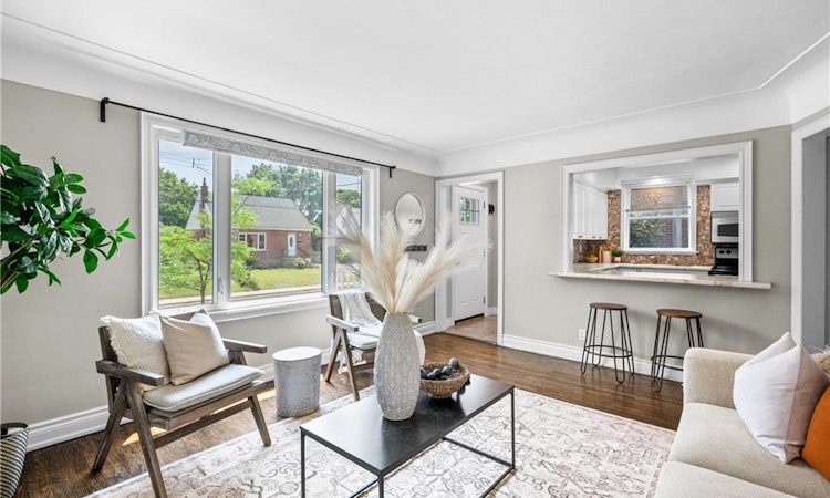 78 West 3rd Street
