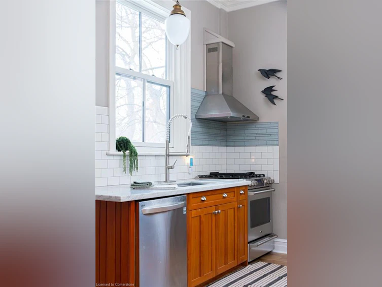 293 Park Street S, Hamilton, ON, L8P 3G5 - 25
