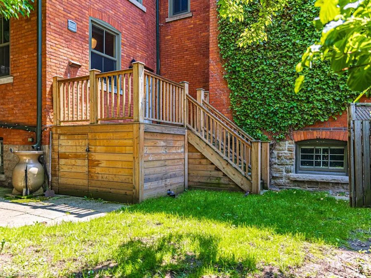 293 Park Street S, Hamilton, ON, L8P 3G5 - 47