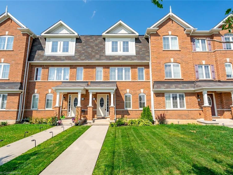 15-230 Avonsyde Boulevard, Hamilton, ON, L8B 1T9 - 2
