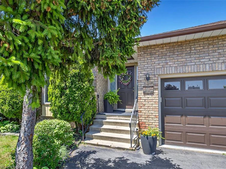 687 Penny Lane, Burlington, ON, L7T 4H9 - 3
