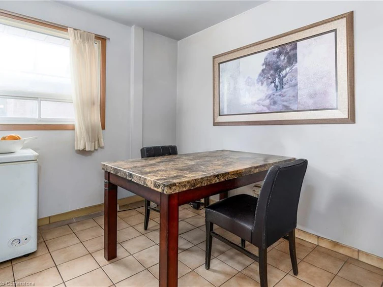 81 Limeridge Road W, Hamilton, ON, L9C 2T9 - 3