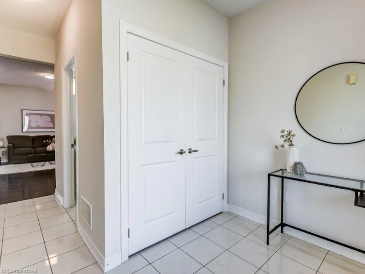702 Yarfield Crescent, Newmarket, ON, L3X 0H4 - 5