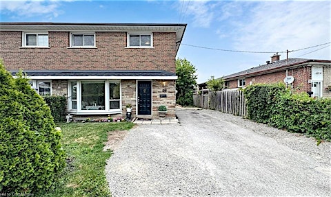28 Navenby Crescent, Toronto, ON, M9L 1B2