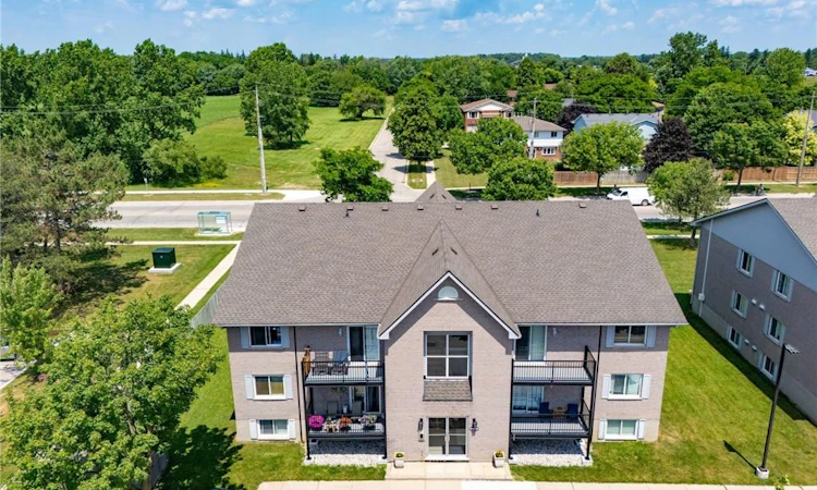 201-50 Campbell Court Court