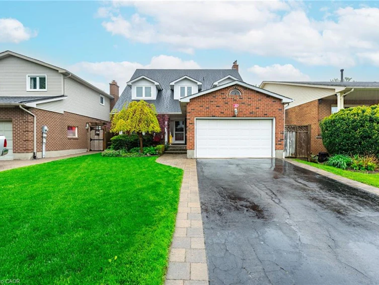 24 Vance Crescent, Hamilton, ON, L8B 0B7 - 2