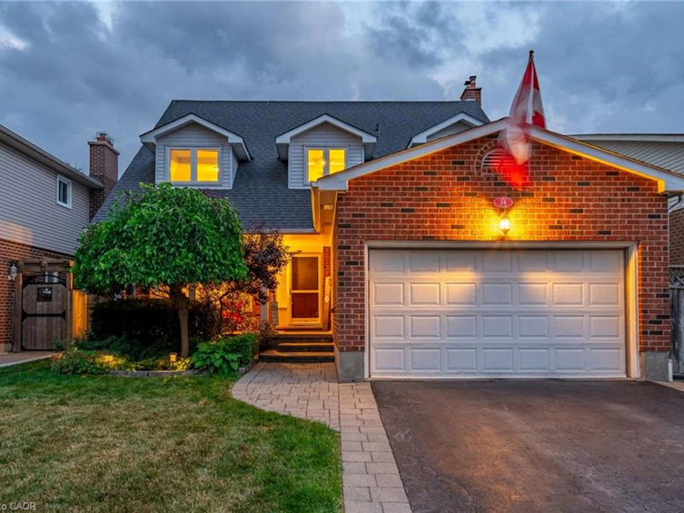 24 Vance Crescent, Hamilton, ON, L8B 0B7