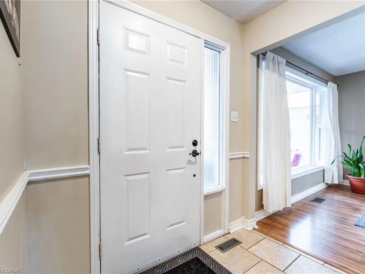 24 Vance Crescent, Hamilton, ON, L8B 0B7 - 5