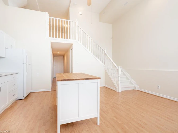 102-111 Grey Street, Brantford, ON, N3S 4V8 - 4
