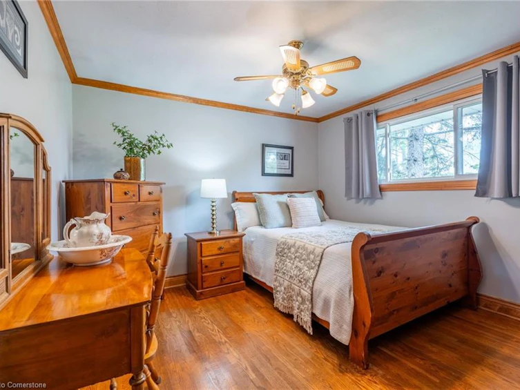 2718 No 8 Side Road, Burlington, ON, L7P 0E6 - 23