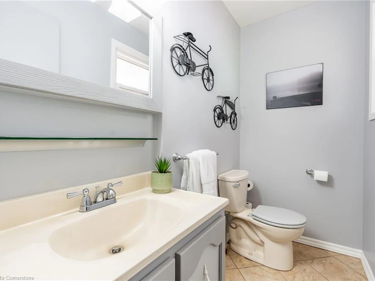2718 No 8 Side Road, Burlington, ON, L7P 0E6 - 22