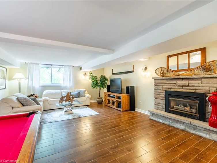 2718 No 8 Side Road, Burlington, ON, L7P 0E6 - 30