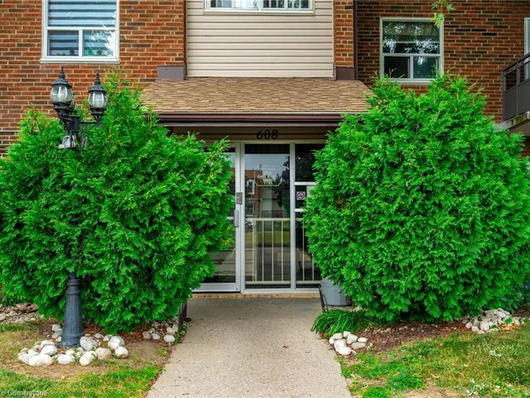 11-608 Grey Street, Brantford, ON, N3S 4Y1 - 3