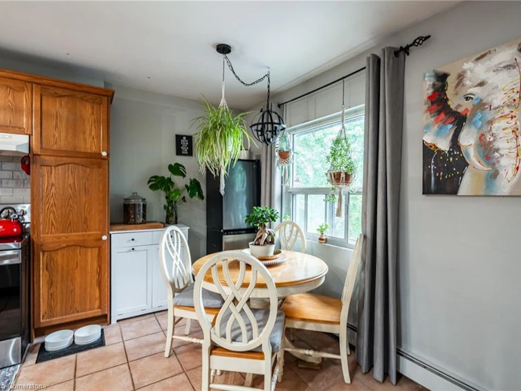 11-608 Grey Street, Brantford, ON, N3S 4Y1 - 11