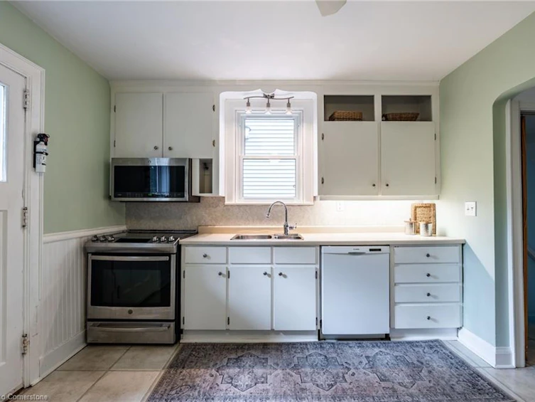 40 East 22nd Street, Hamilton, ON, L8V 2V3 - 12