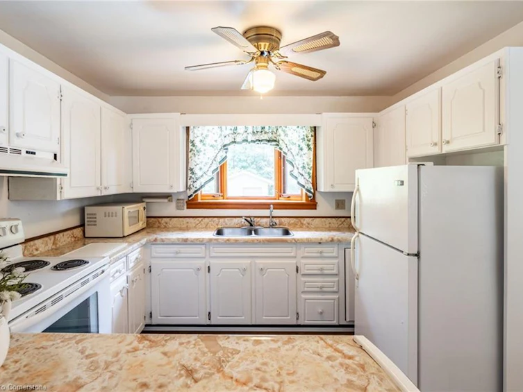 80 7th Concession Road E, Hamilton, ON, L8B 1T3 - 9