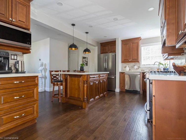 47 Ryans Way, Hamilton, ON, L8B 0H2 - 4