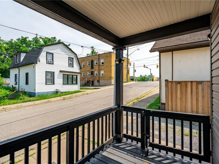 1 Prince Street, St. Catharines, ON, L2R 3X6 - 5