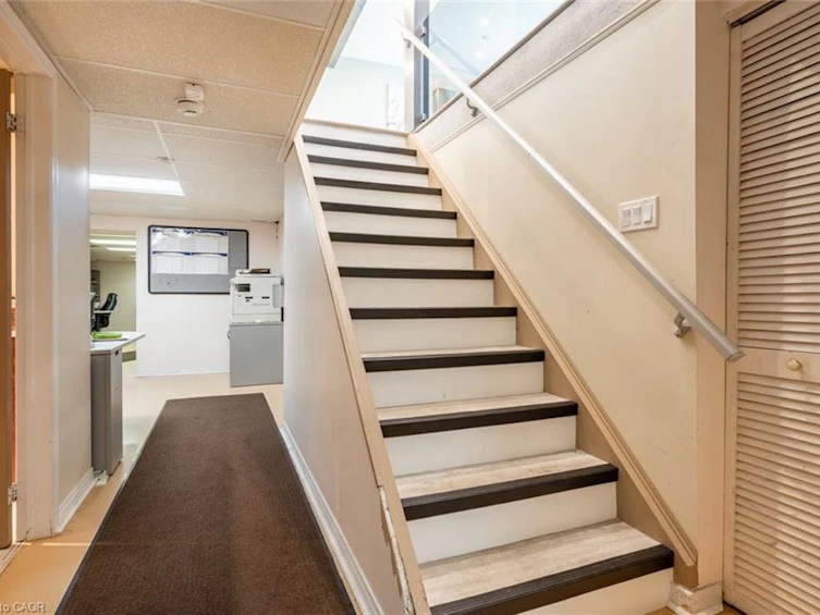 2172 Centre Road, Hamilton, ON, L0P 1B0 - 38