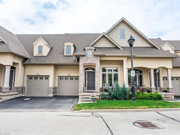 15-5056 New Street, Burlington, ON, L7L 1V1