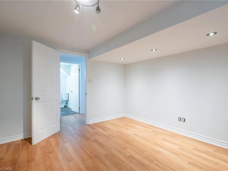 70 Flamboro Street, Hamilton, ON, L0R 2H0 - 27