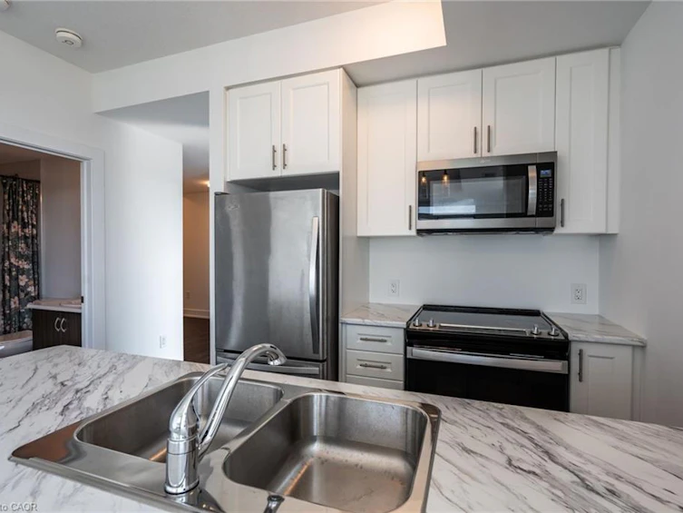 1111-450 Dundas Street E, Hamilton, ON, L8B 1Z2 - 9