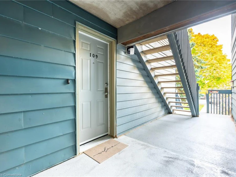 109-2010 Cleaver Avenue, Burlington, ON, L7M 4C1 - 3