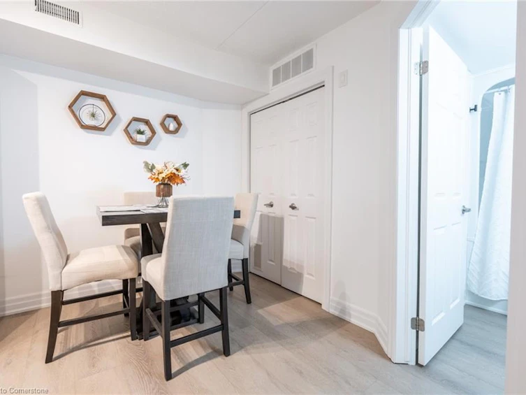 109-2010 Cleaver Avenue, Burlington, ON, L7M 4C1 - 11