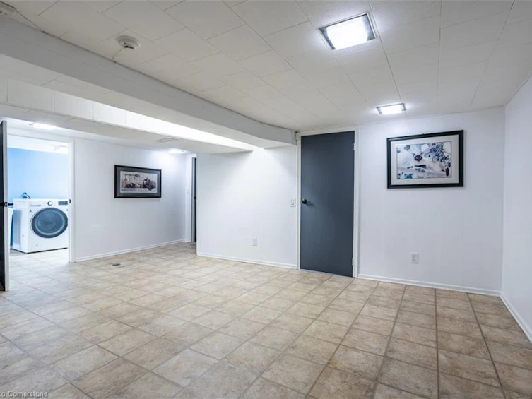 60 Inverness Avenue W, Hamilton, ON, L9C 1A4 - 44