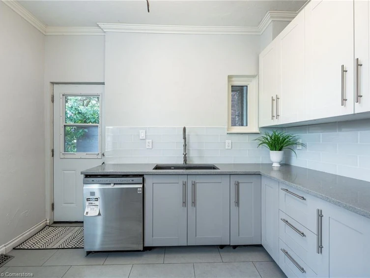 44 Bristol Street, Hamilton, ON, L8L 2V1 - 13