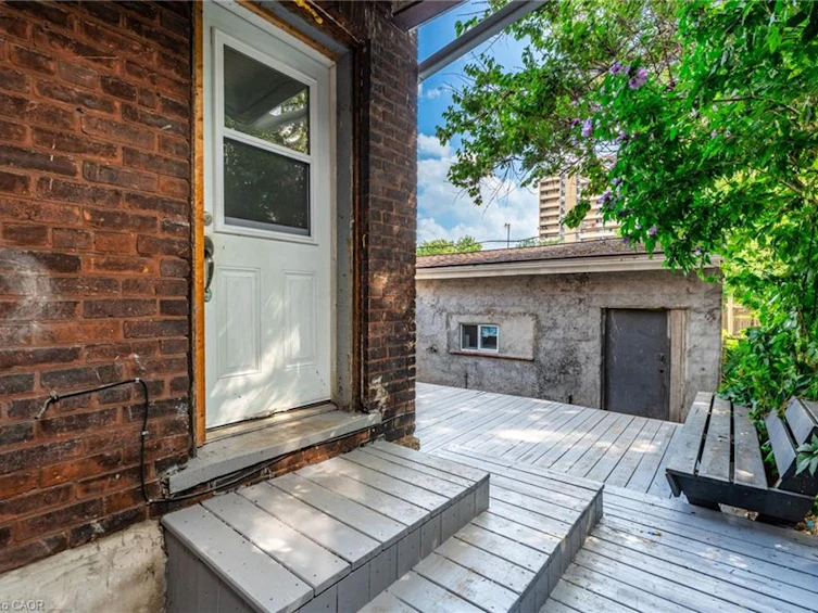 7 1/2 Huron Street, Hamilton, ON, L8L 2S1 - 31