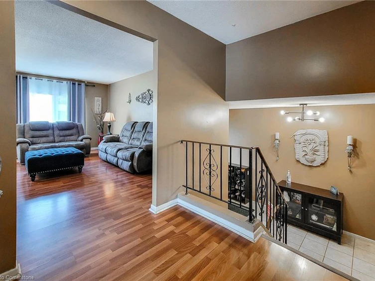 187 Wendover Drive, Hamilton, ON, L9C 5X6 - 8