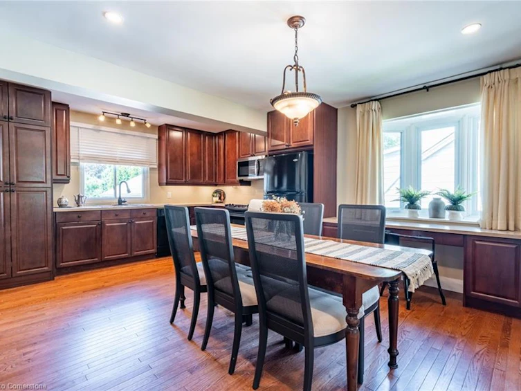 2329 Sharron Street, Burlington, ON, L7R 1W8 - 14