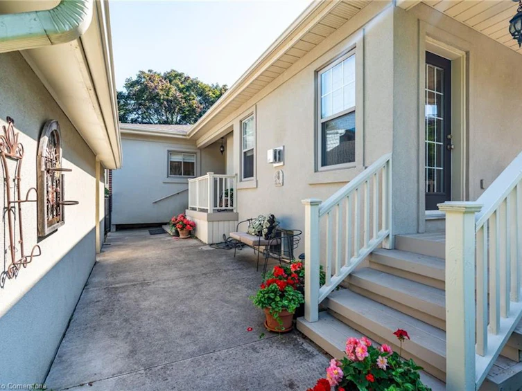 2329 Sharron Street, Burlington, ON, L7R 1W8 - 42