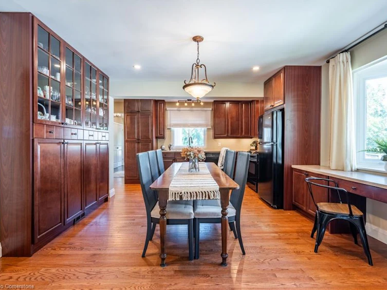 2329 Sharron Street, Burlington, ON, L7R 1W8 - 13