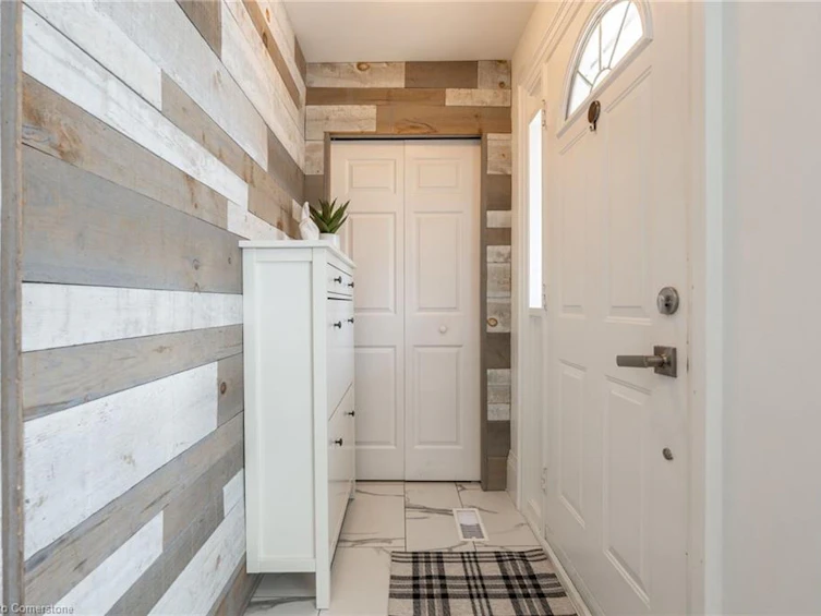 2375 Gareth Road, Mississauga, ON, L5B 1Z4 - 4