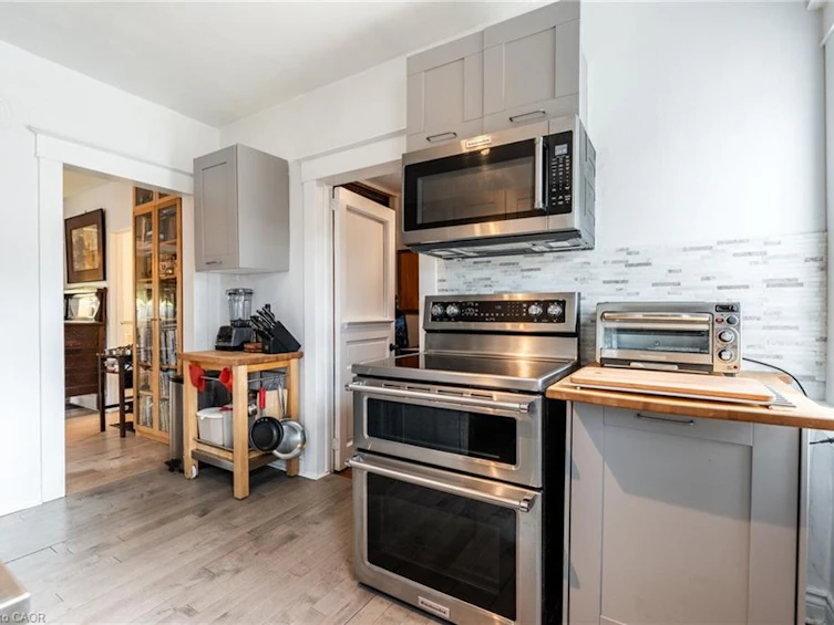 144 Dufferin Street E, St. Catharines, ON, L2R 2A4 - 11