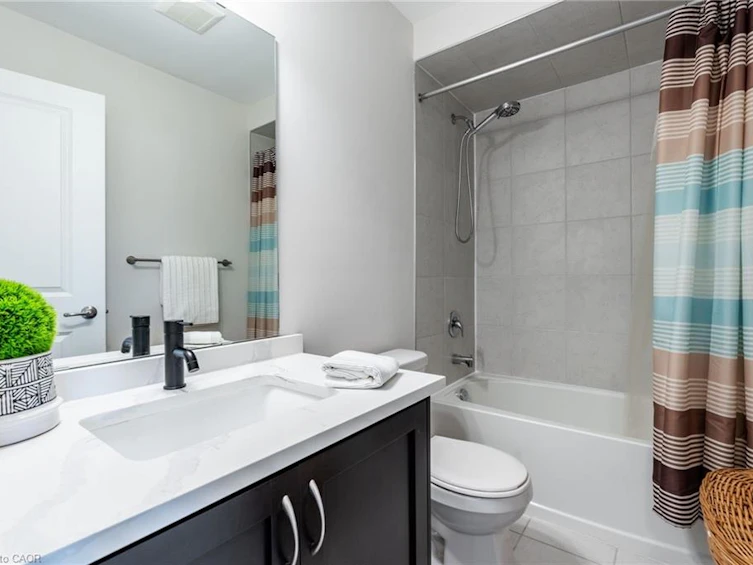 70 Borers Creek Circle, Hamilton, ON, L8B 1W3 - 32