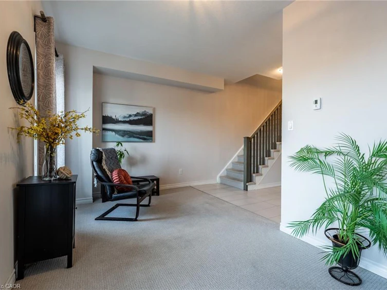 70 Borers Creek Circle, Hamilton, ON, L8B 1W3 - 6
